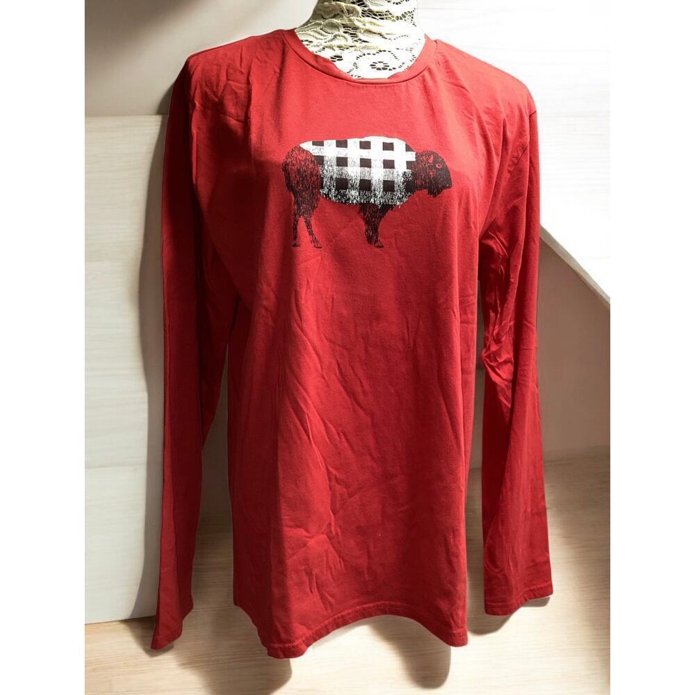 Columbia red long sleeve with buffalo graphic print women’s XL